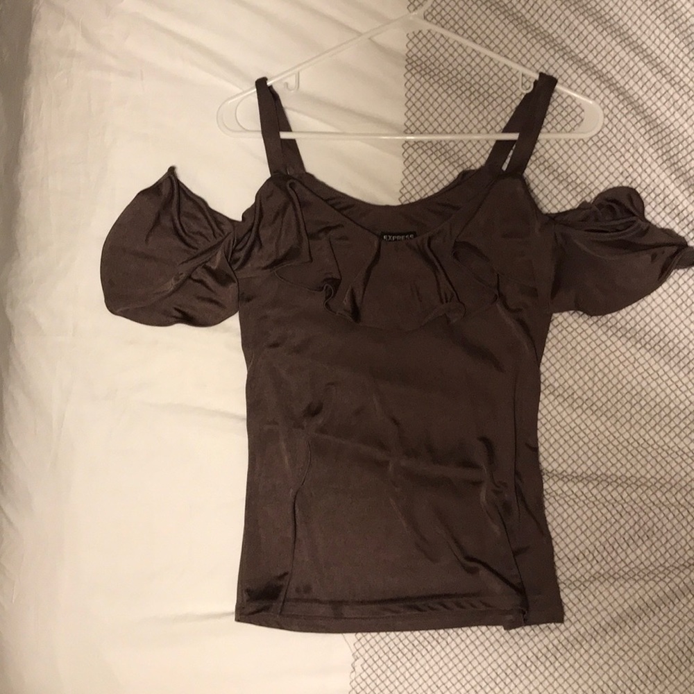 Brown cold shoulder tank